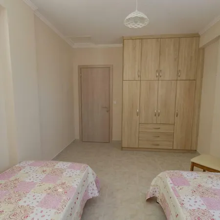 Nijay No 2 First Floor Front Quiet Location * Szpartohóri